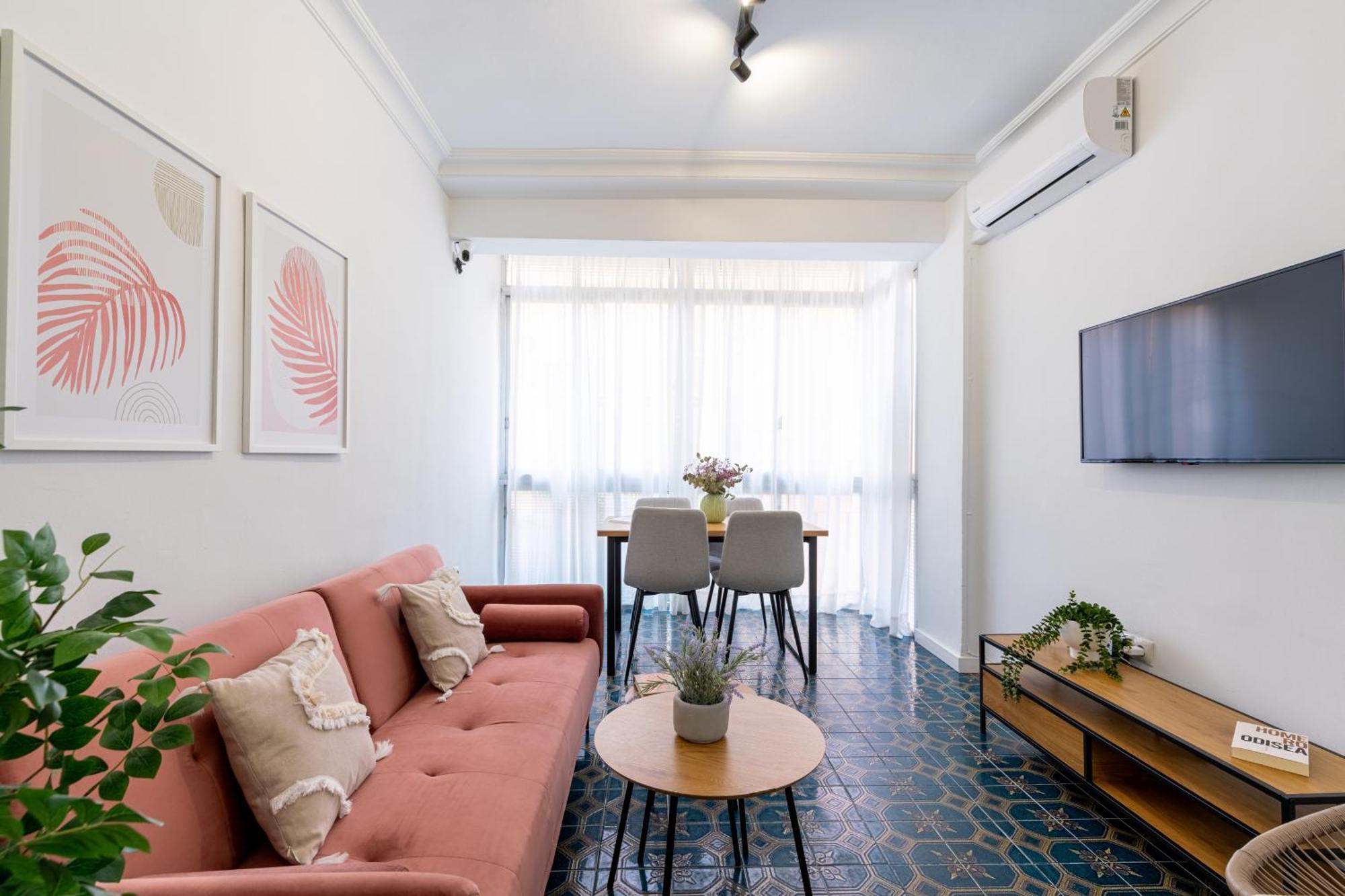 Piso Elegante Y Nuevo De 3 Habitaciones Y 2 Banos 塞维利亚 外观 照片