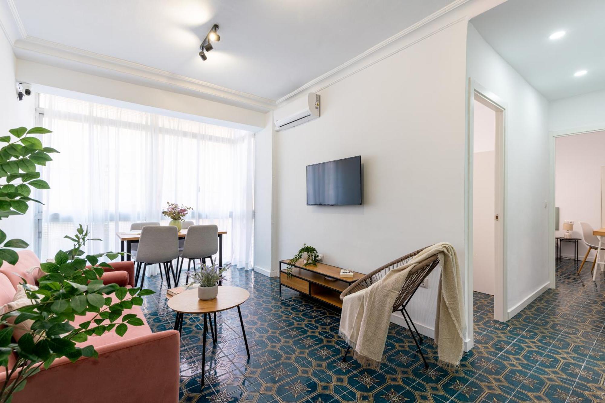 Piso Elegante Y Nuevo De 3 Habitaciones Y 2 Banos 塞维利亚 外观 照片