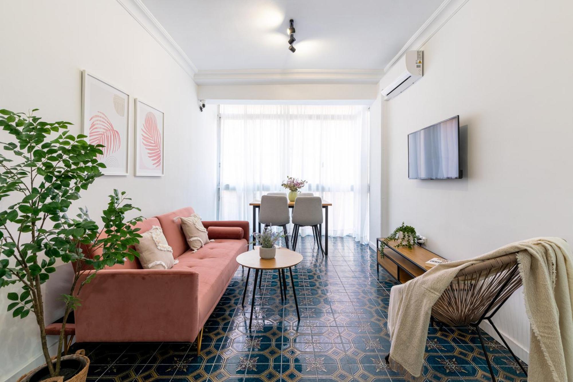 Piso Elegante Y Nuevo De 3 Habitaciones Y 2 Banos 塞维利亚 外观 照片