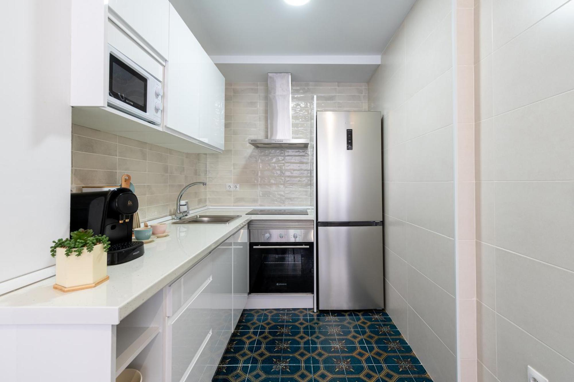 Piso Elegante Y Nuevo De 3 Habitaciones Y 2 Banos 塞维利亚 外观 照片