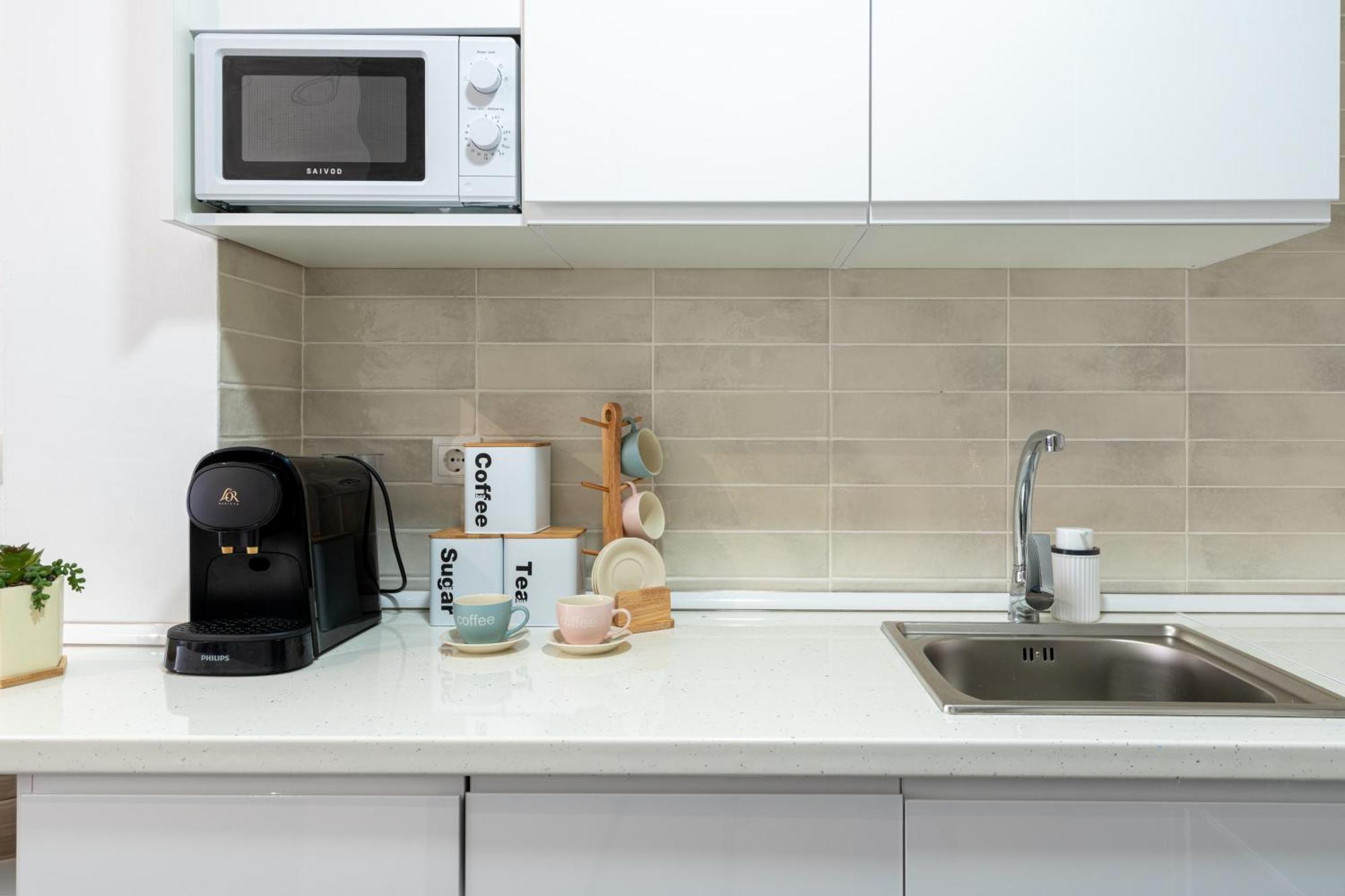 Piso Elegante Y Nuevo De 3 Habitaciones Y 2 Banos 塞维利亚 外观 照片
