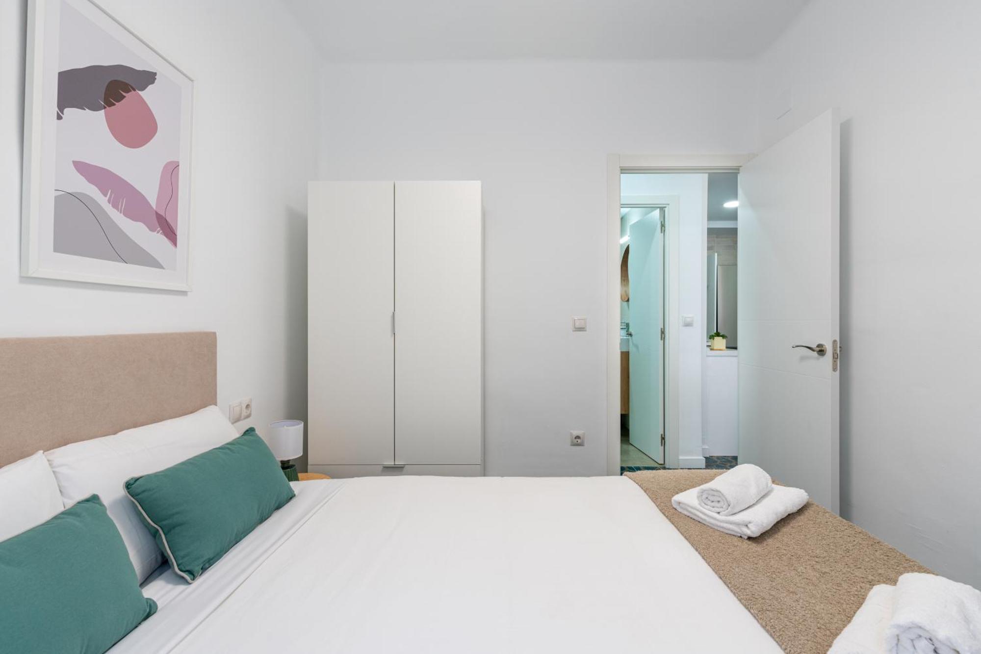 Piso Elegante Y Nuevo De 3 Habitaciones Y 2 Banos 塞维利亚 外观 照片