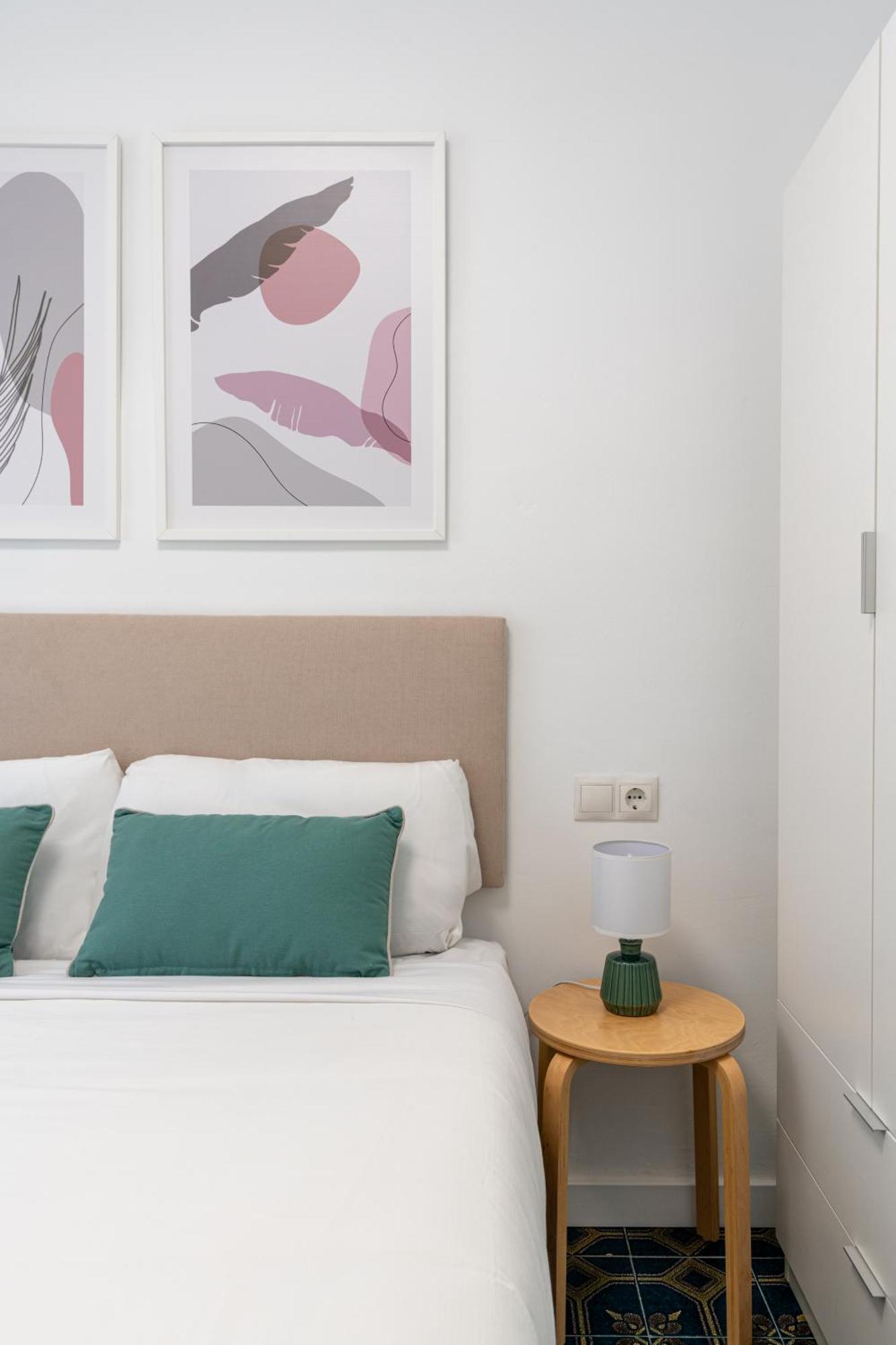 Piso Elegante Y Nuevo De 3 Habitaciones Y 2 Banos 塞维利亚 外观 照片