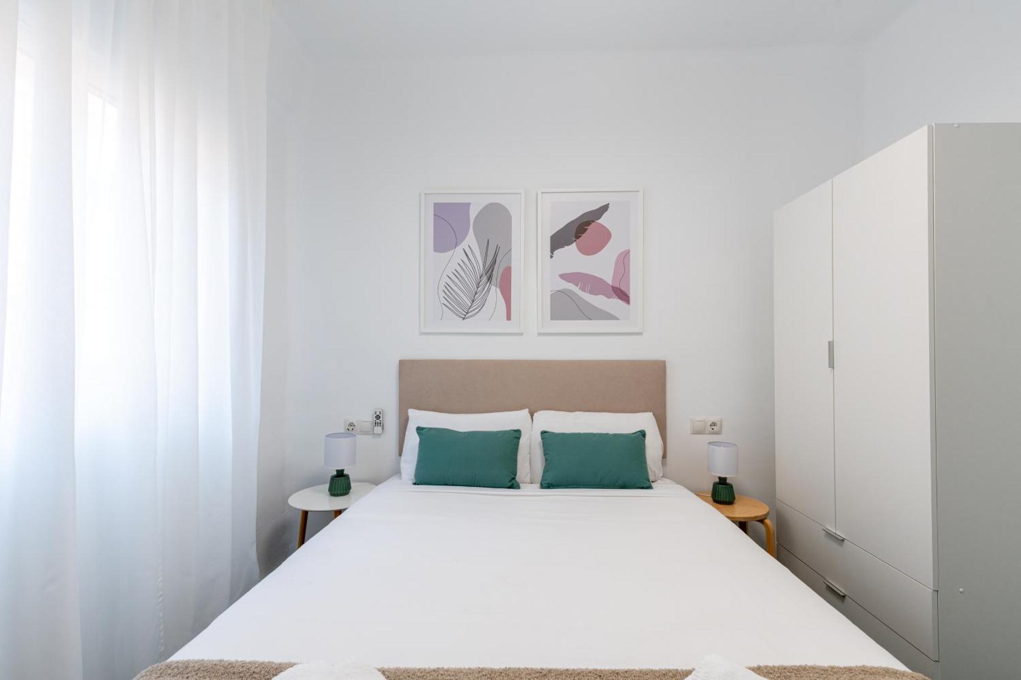 Piso Elegante Y Nuevo De 3 Habitaciones Y 2 Banos 塞维利亚 外观 照片
