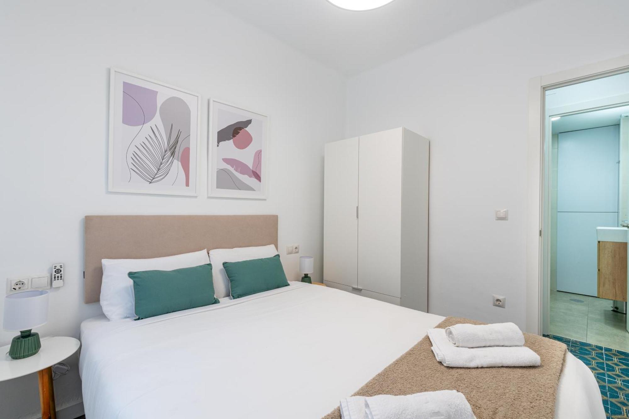 Piso Elegante Y Nuevo De 3 Habitaciones Y 2 Banos 塞维利亚 外观 照片